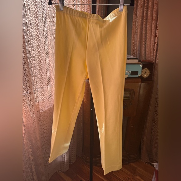 VTG Yellow Set - Picture 7 of 10